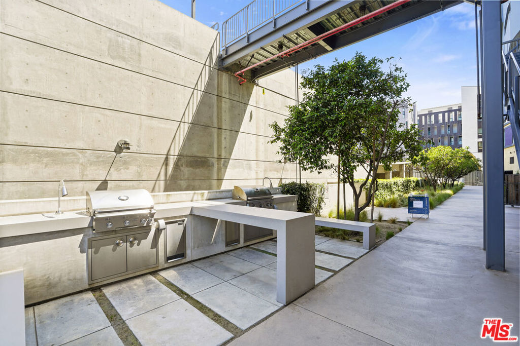 200 N San Fernando Road 314 Property Photo 41