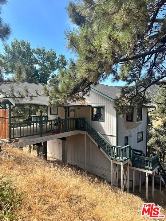9216 Whispering Pines Road Property Photo 1