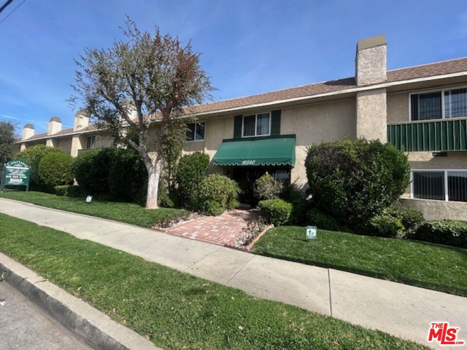 10540 Balboa Boulevard 101 Property Photo 1