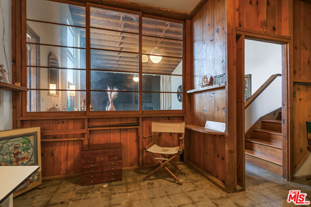 4546 S Centinela Avenue Property Photo 14