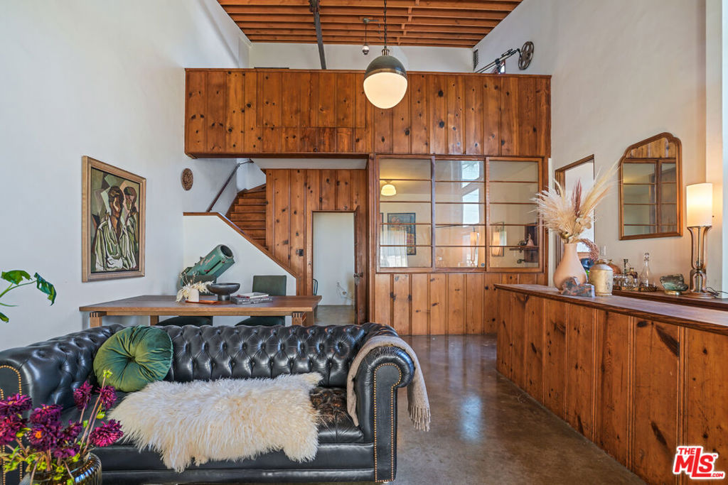 4546 S Centinela Avenue Property Photo 19