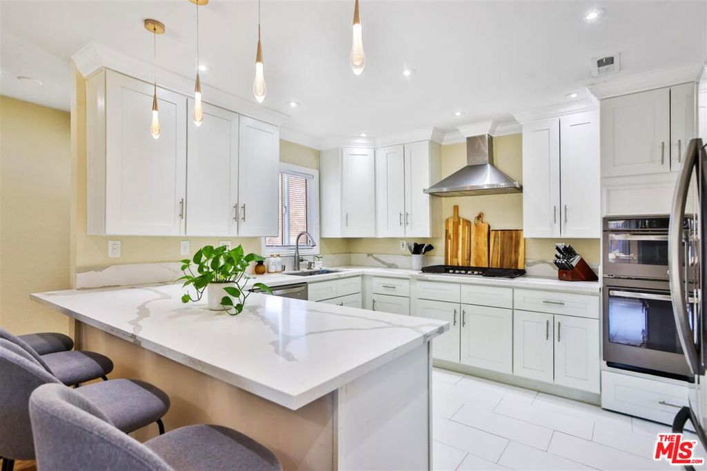 8255 Cornwall Avenue Property Photo