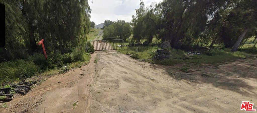 35218 Twin Willow Road Property Photo 1