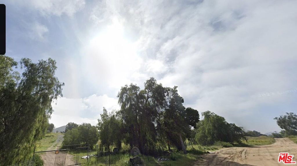 35218 Twin Willow Road Property Photo 2