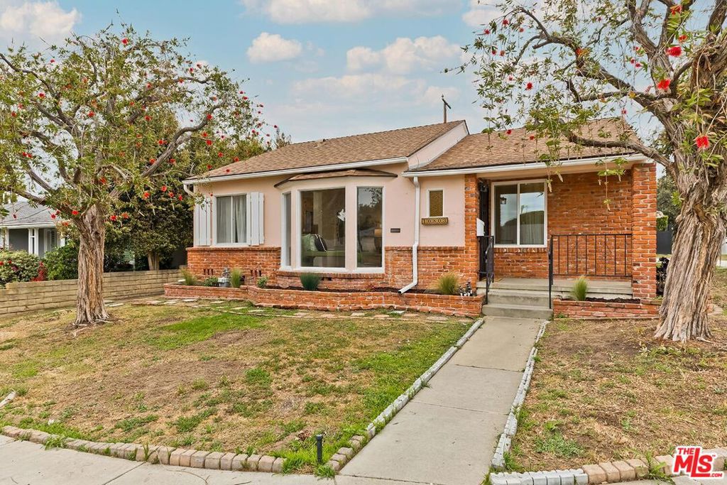10803 Kelmore Street Property Photo 1