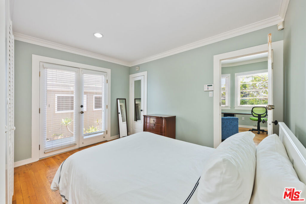 137 Strand Street Property Photo 6