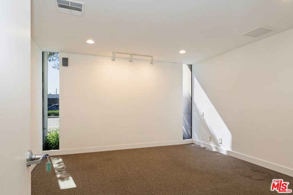 13819 San Antonio Drive Property Photo 10