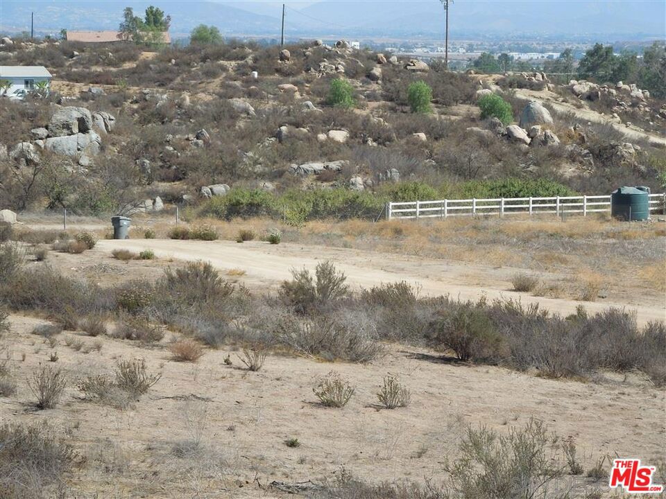 35435 Twin Willow Road Property Photo 6