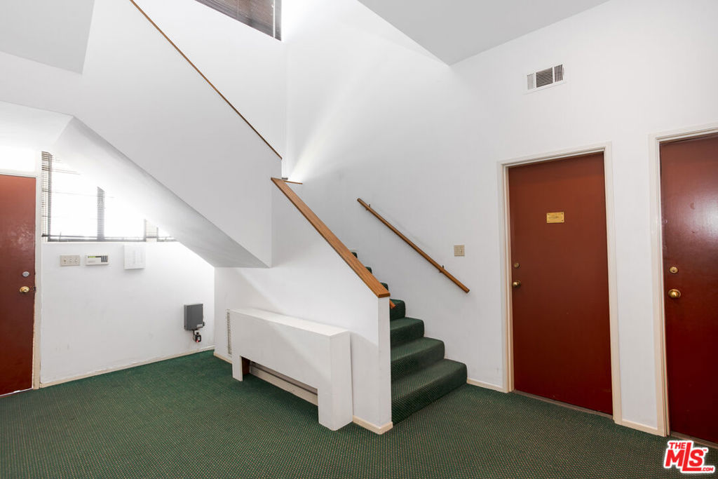 566 S San Vicente Boulevard 101-s Property Photo 6