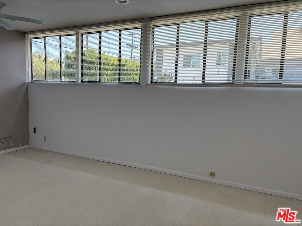 566 S San Vicente Boulevard 101-s Property Photo 9