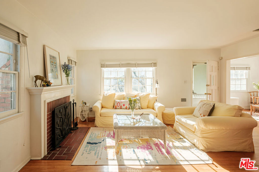 1030 N La Jolla Avenue Property Photo