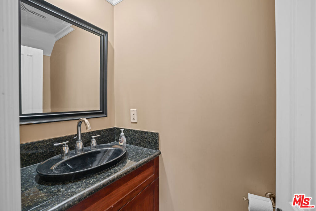 833 15th Street Property Photo 10