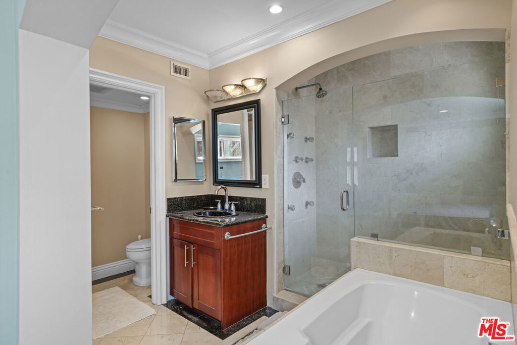 833 15th Street Property Photo 13