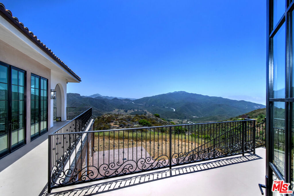 33182 & 33174 Mulholland Highway Property Photo 61