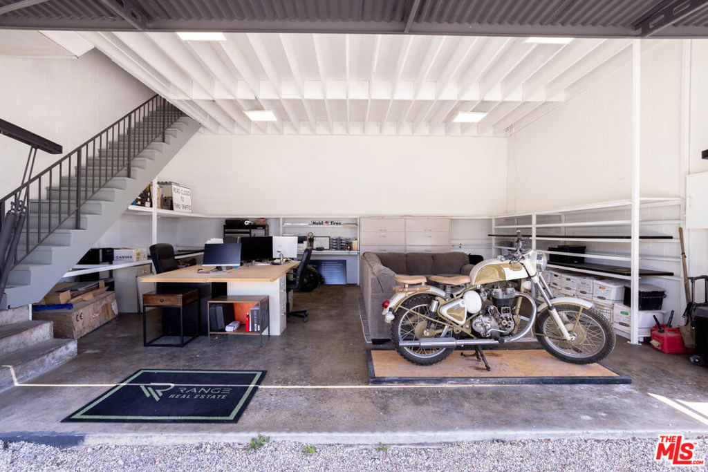 13123 W Washington Boulevard Property Photo 2