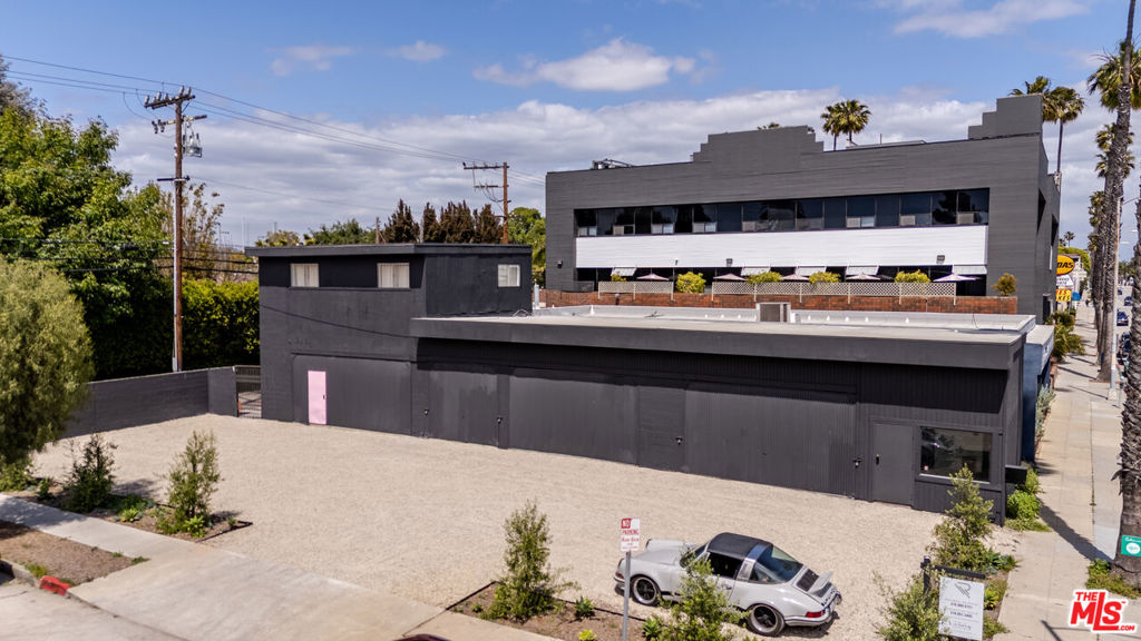 13123 W Washington Boulevard Property Photo 14