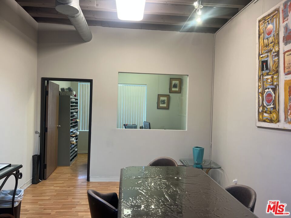 12207 Wilshire Boulevard 202 Property Photo 1