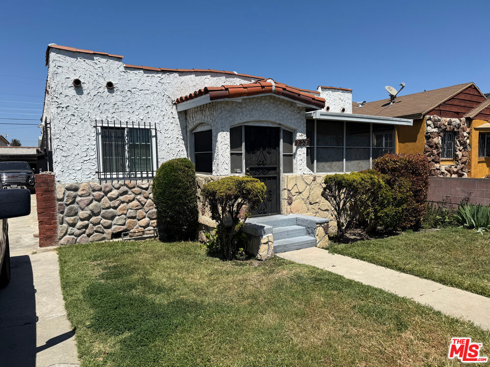 239 W 93rd Street Property Photo