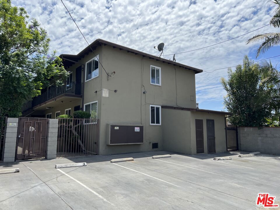 5533 W Jefferson Boulevard Property Photo 4
