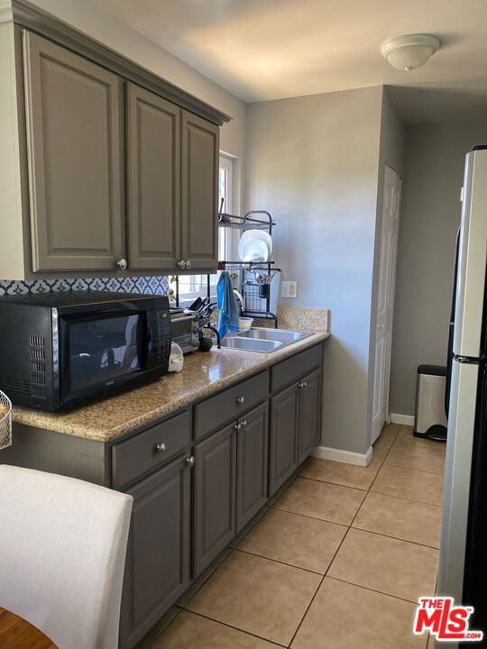 5533 W Jefferson Boulevard Property Photo 10