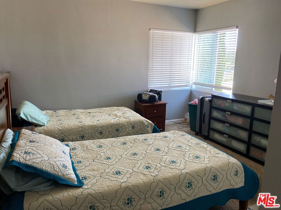 5533 W Jefferson Boulevard Property Photo 13