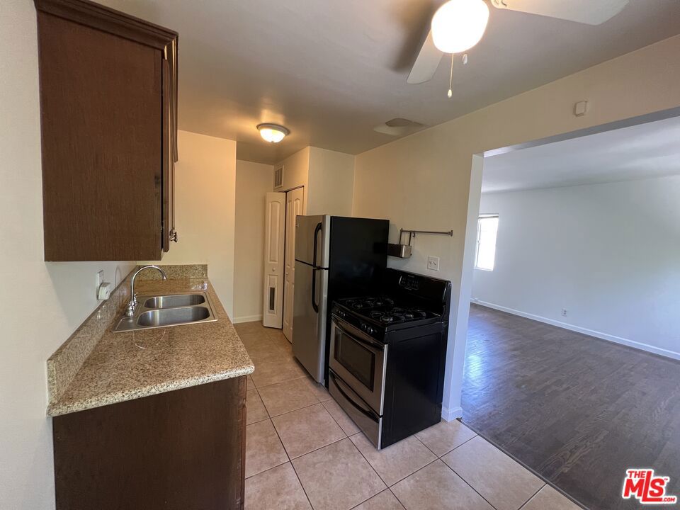 5533 W Jefferson Boulevard Property Photo 21