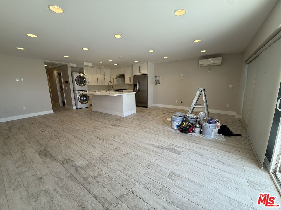 6955 Trolleyway Property Photo 3