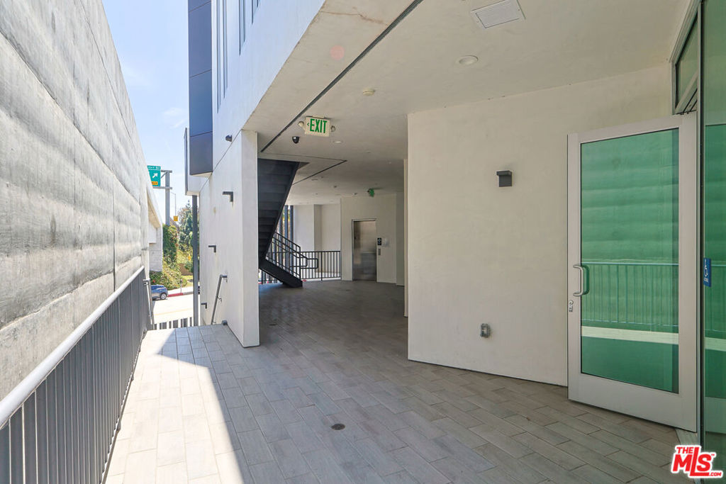 11259 W Washington Boulevard Property Photo 19