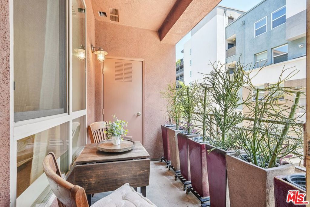 100 S Alameda Street 234 Property Photo 13