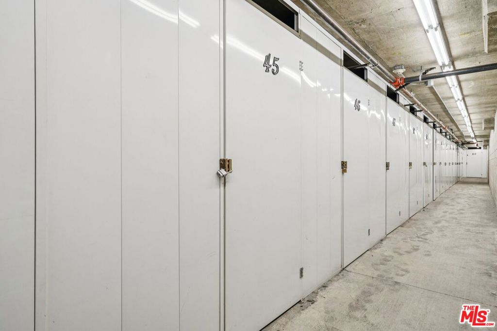 100 S Alameda Street 234 Property Photo 15