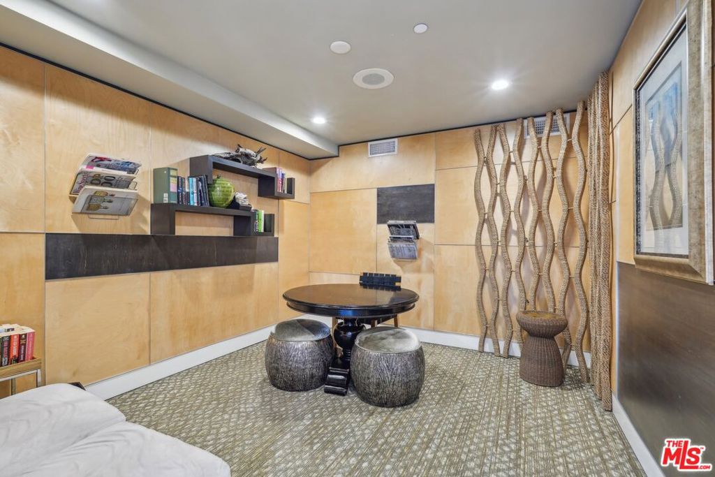 100 S Alameda Street 234 Property Photo 26