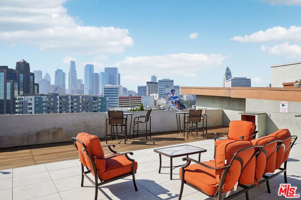 100 S Alameda Street 234 Property Photo 27