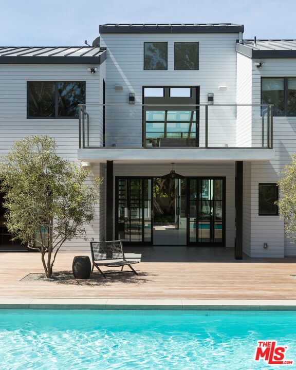 7310 Birdview Avenue Property Photo 4