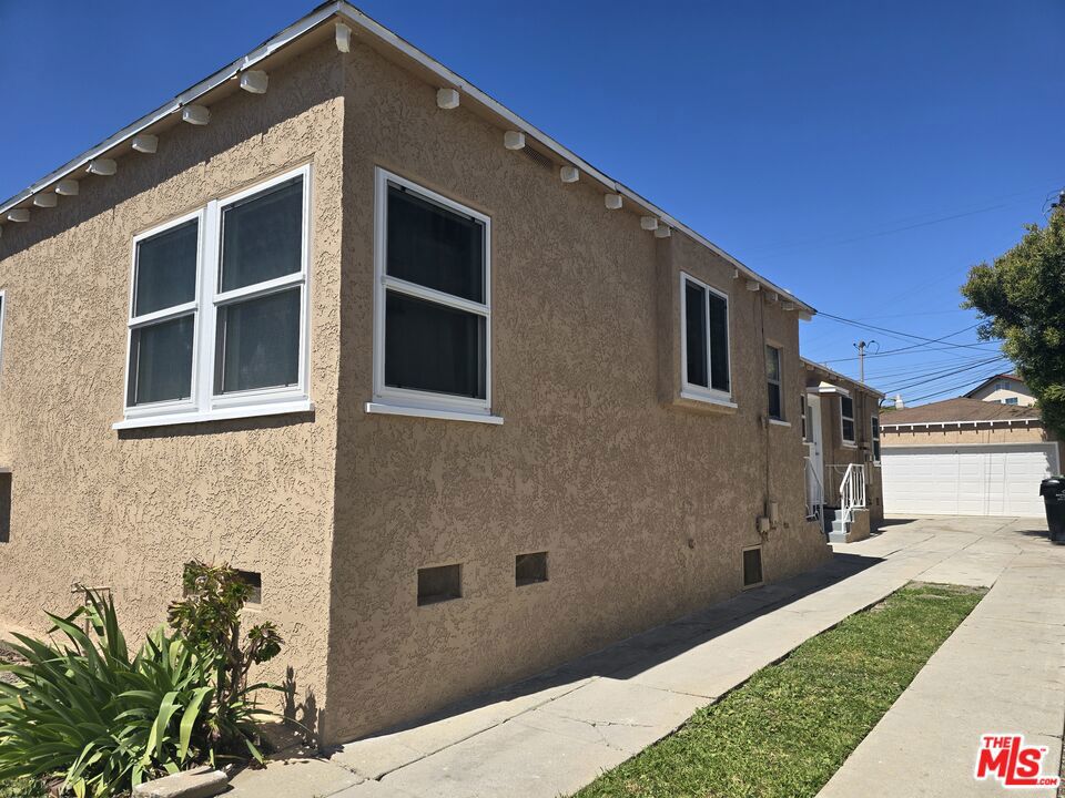 8464 Byrd Avenue Property Photo 14