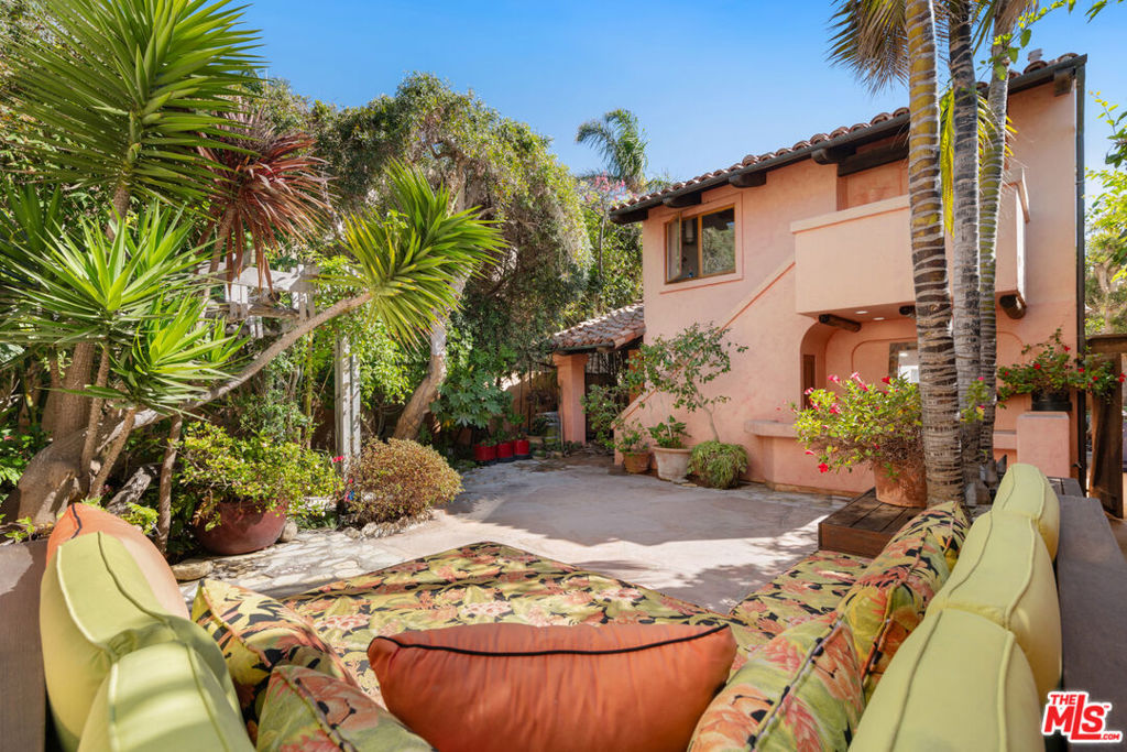 23351 Malibu Colony Road 108a Property Photo 4