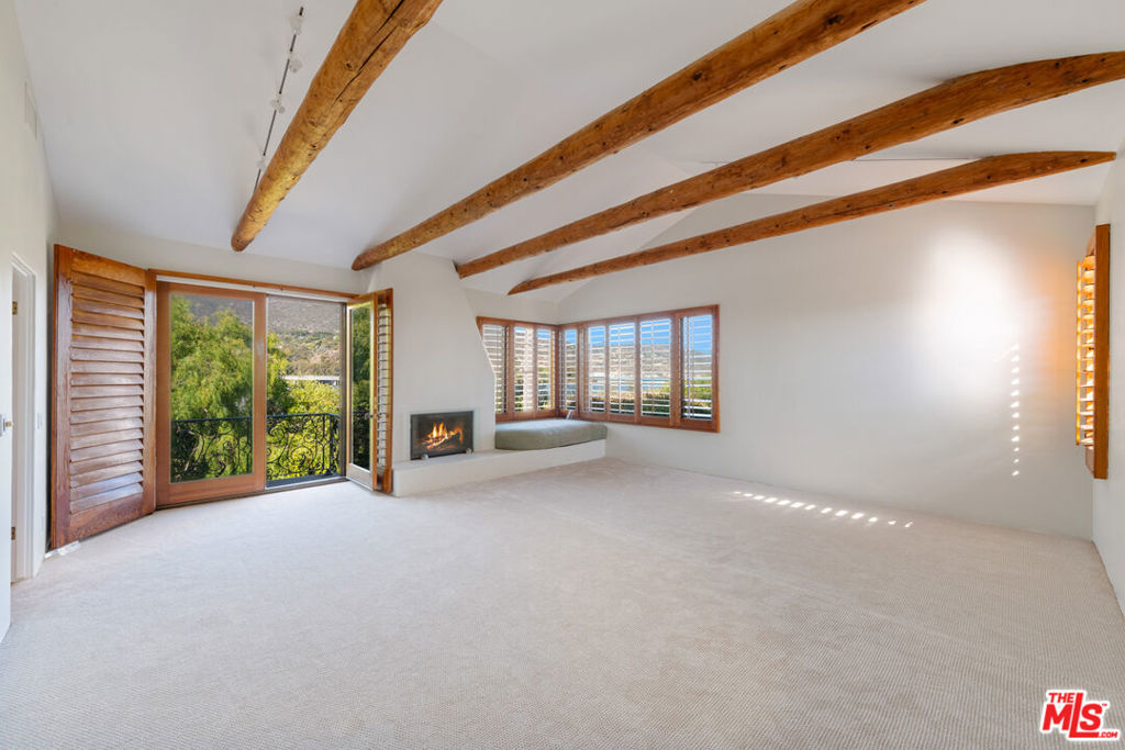 23351 Malibu Colony Road 108a Property Photo 16