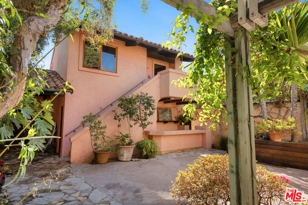 23351 Malibu Colony Road 108a Property Photo 28