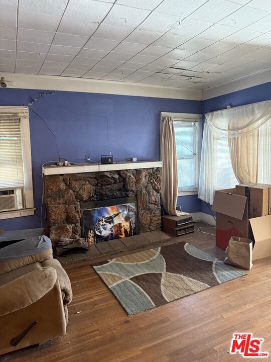 5013 N Huntington Drive Property Photo 5