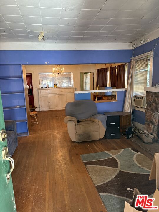 5013 N Huntington Drive Property Photo 6