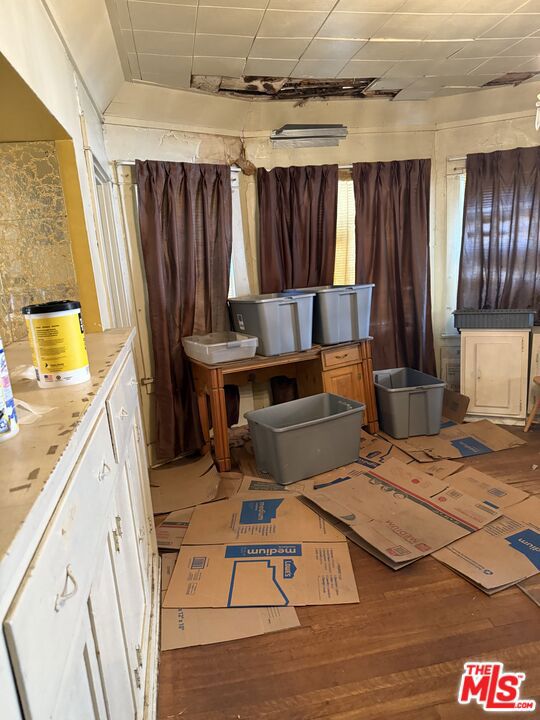 5013 N Huntington Drive Property Photo 8