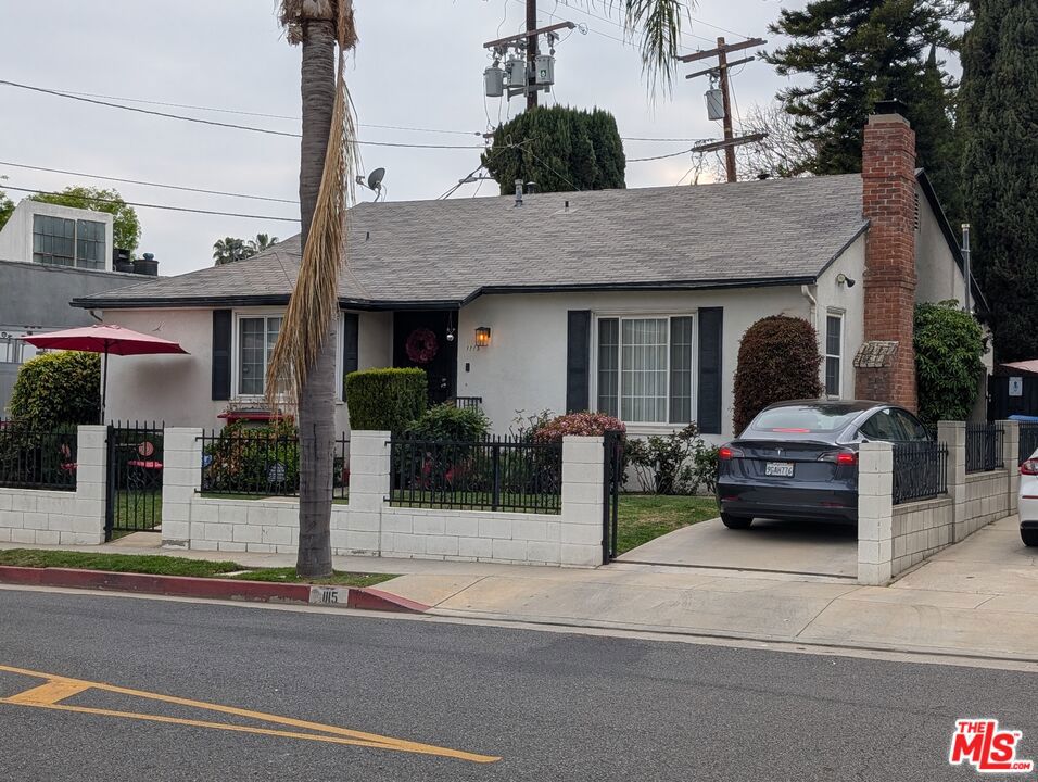 7317 Santa Monica Boulevard Property Photo 5