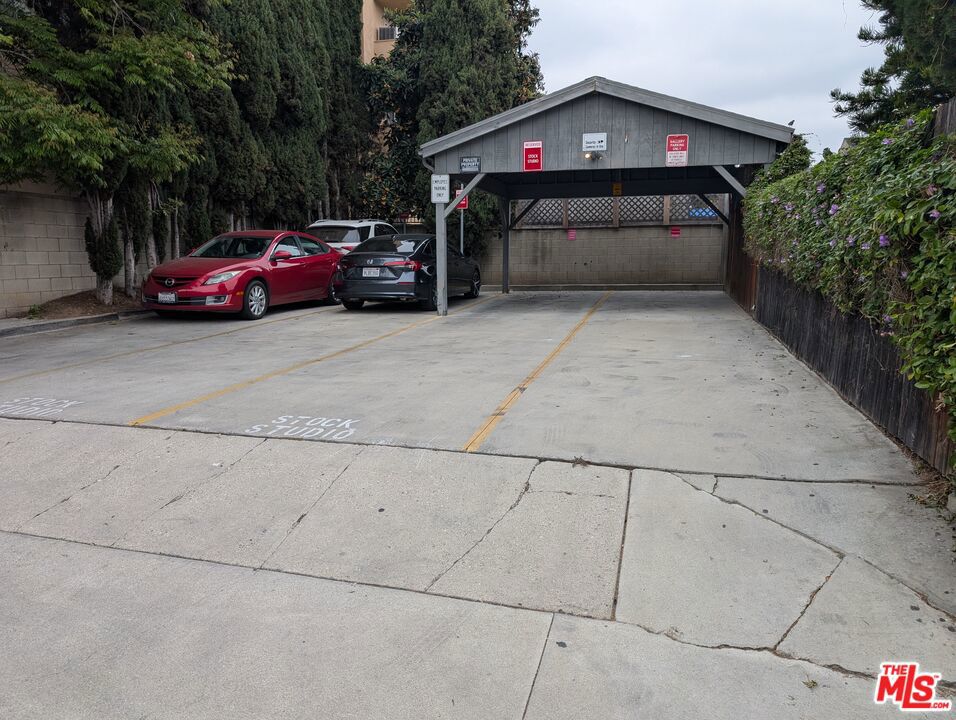 7317 Santa Monica Boulevard Property Photo 6