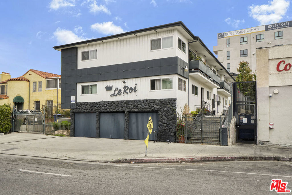 254 S Normandie Avenue Property Photo 3