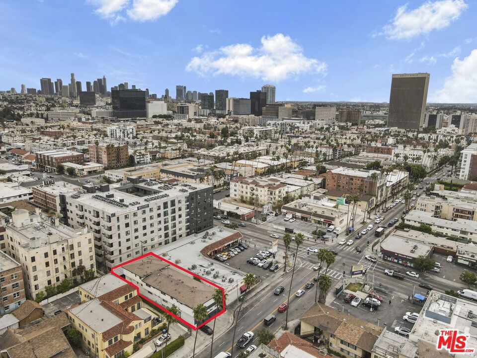 254 S Normandie Avenue Property Photo 4