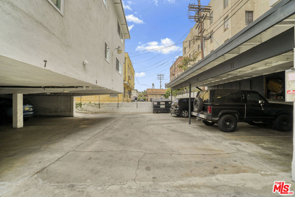 254 S Normandie Avenue Property Photo 11