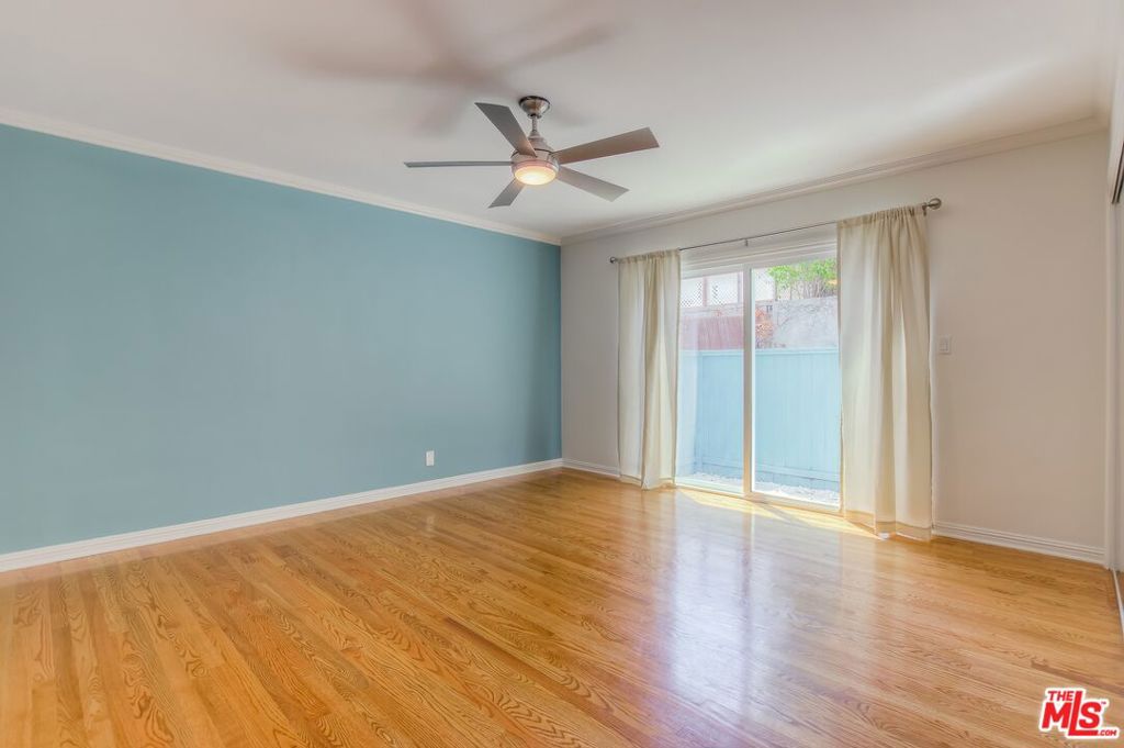 1301 S Beverly Glen Boulevard Property Photo 13