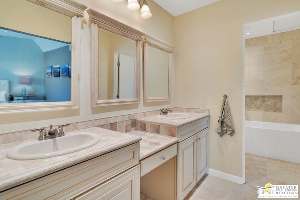 307 W Arenas Road Property Photo 24