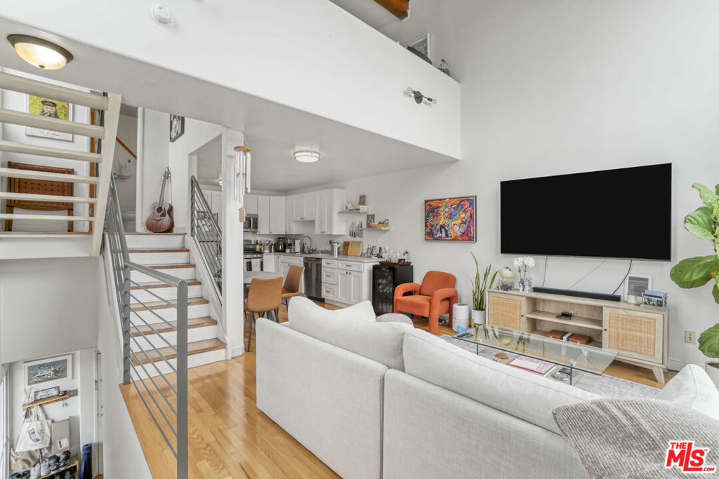 2201 Ocean Avenue Property Photo 8