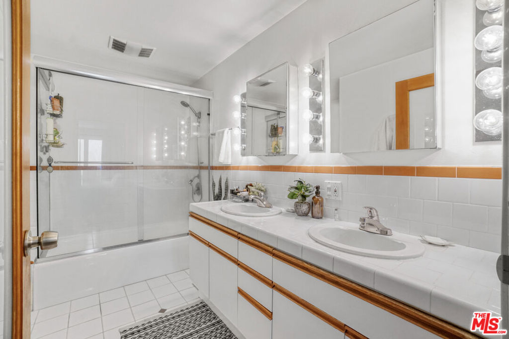 2201 Ocean Avenue Property Photo 14