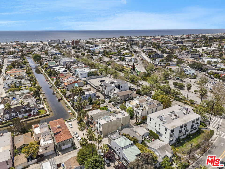 2201 Ocean Avenue Property Photo 34